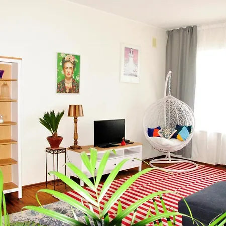 Opera Theater View, 3 Bedroom With Sauna In Old Town Apartment