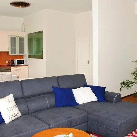 Opera Theater View, 3 Bedroom With Sauna In Old Town Appartement Tallinn